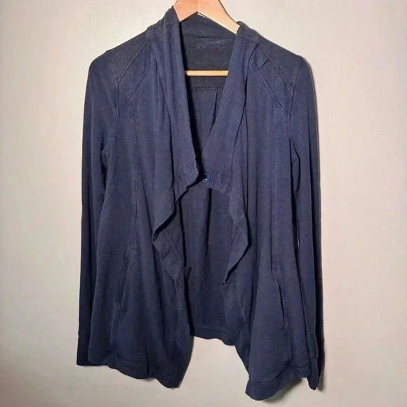 Lululemon coast wrap cardigan 6 - Picture 2 of 6